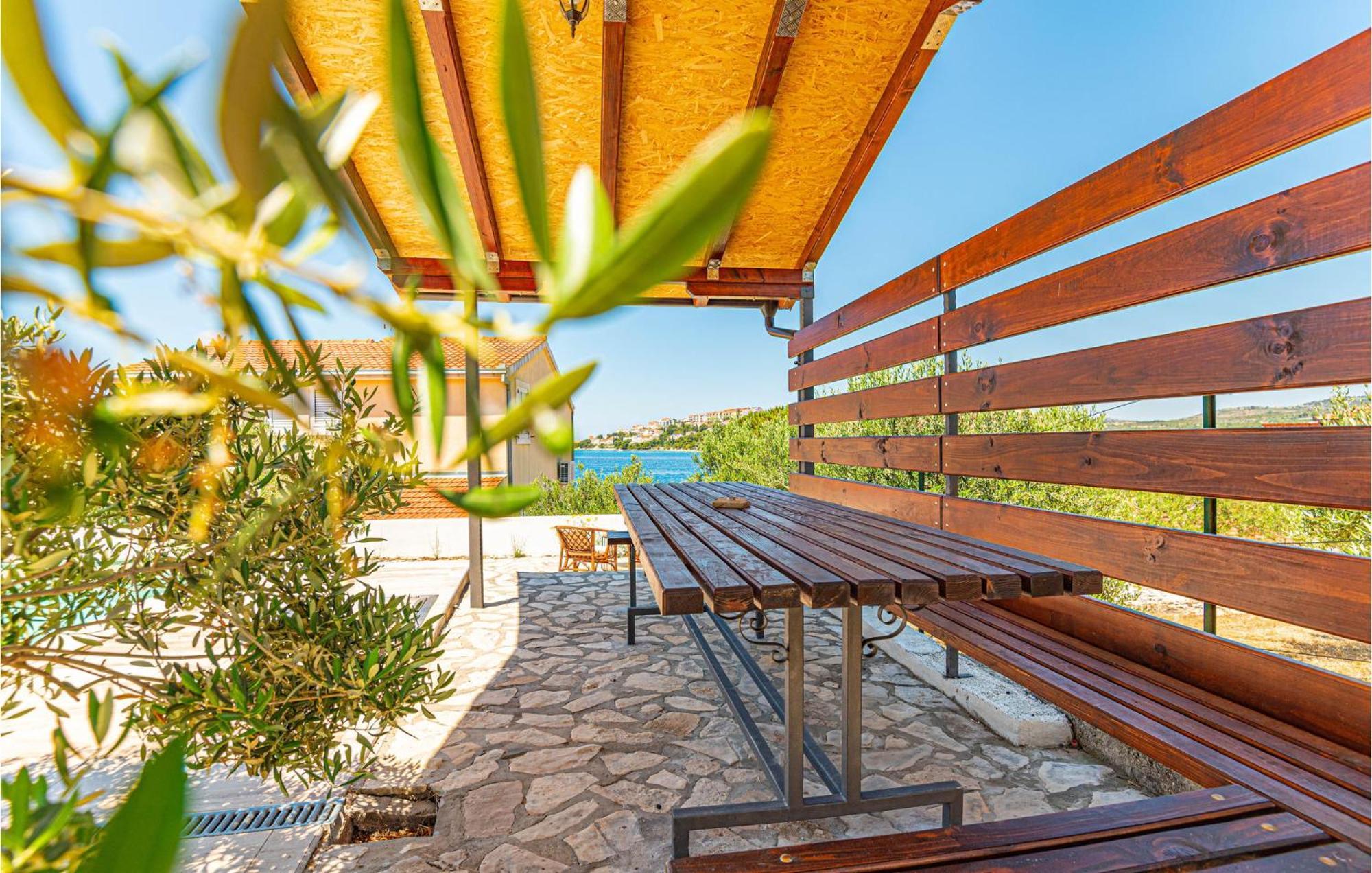 Nice Home In Zatoglav With House Sea View Podglavica Dış mekan fotoğraf