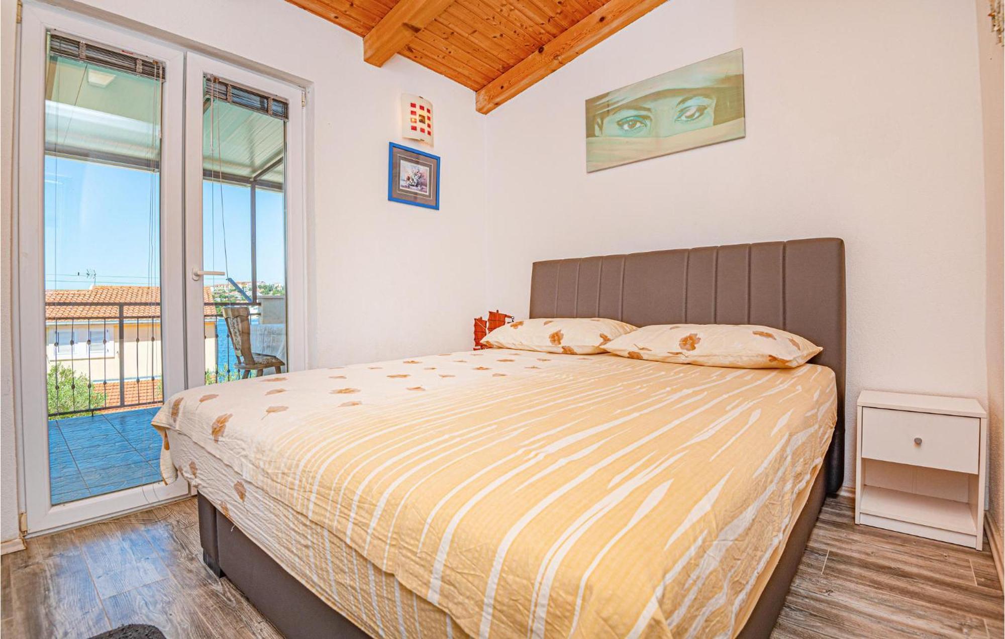 Nice Home In Zatoglav With House Sea View Podglavica Dış mekan fotoğraf
