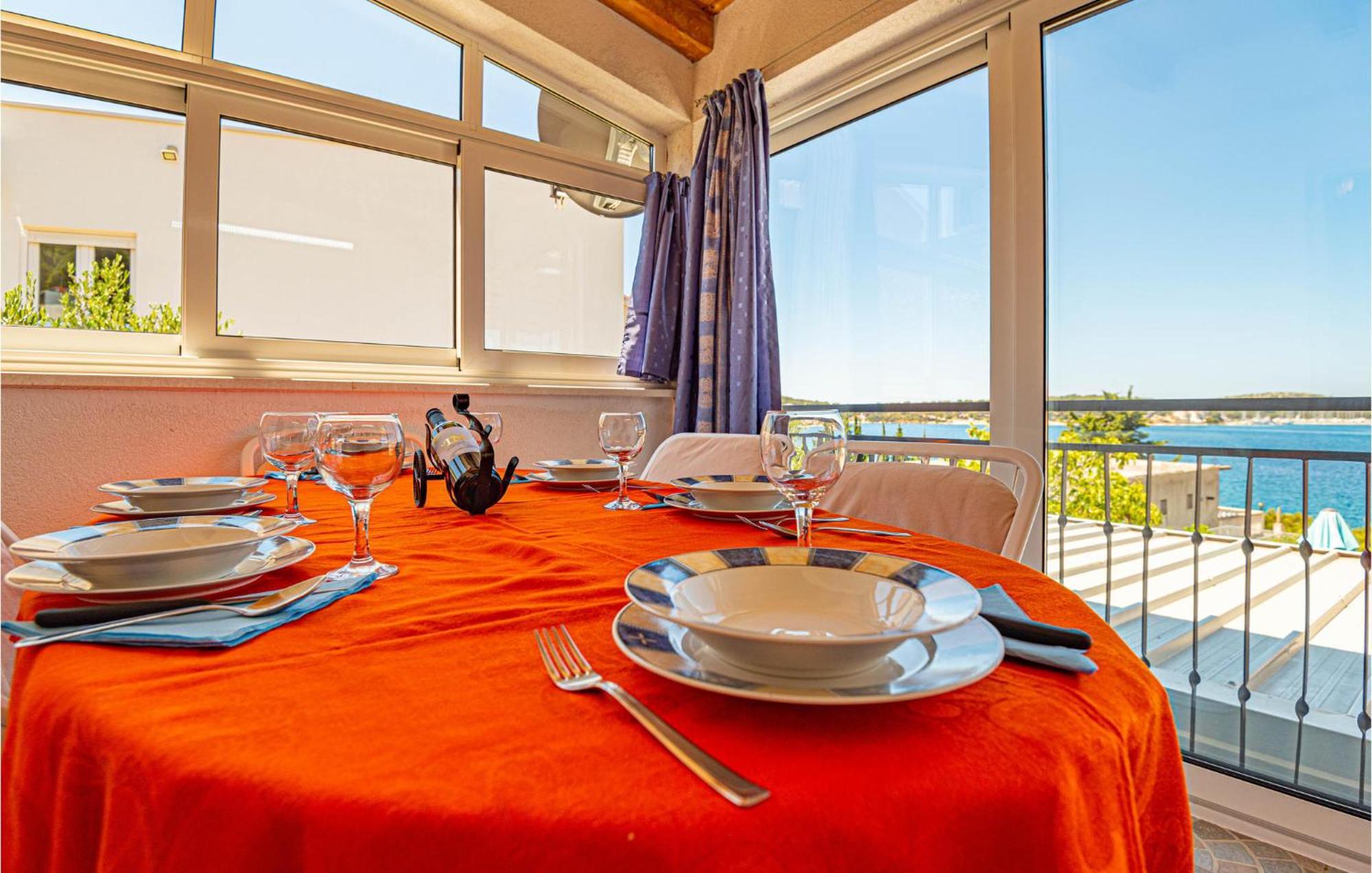Nice Home In Zatoglav With House Sea View Podglavica Dış mekan fotoğraf